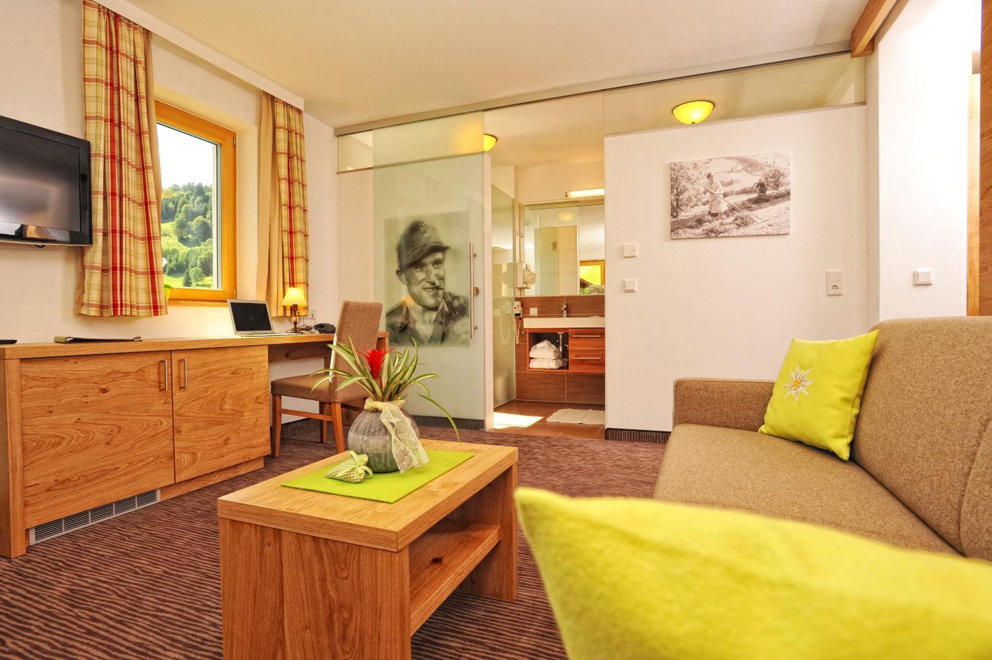 Hotel Barbarahof Saalbach, Inkl Jokercard Exterior foto