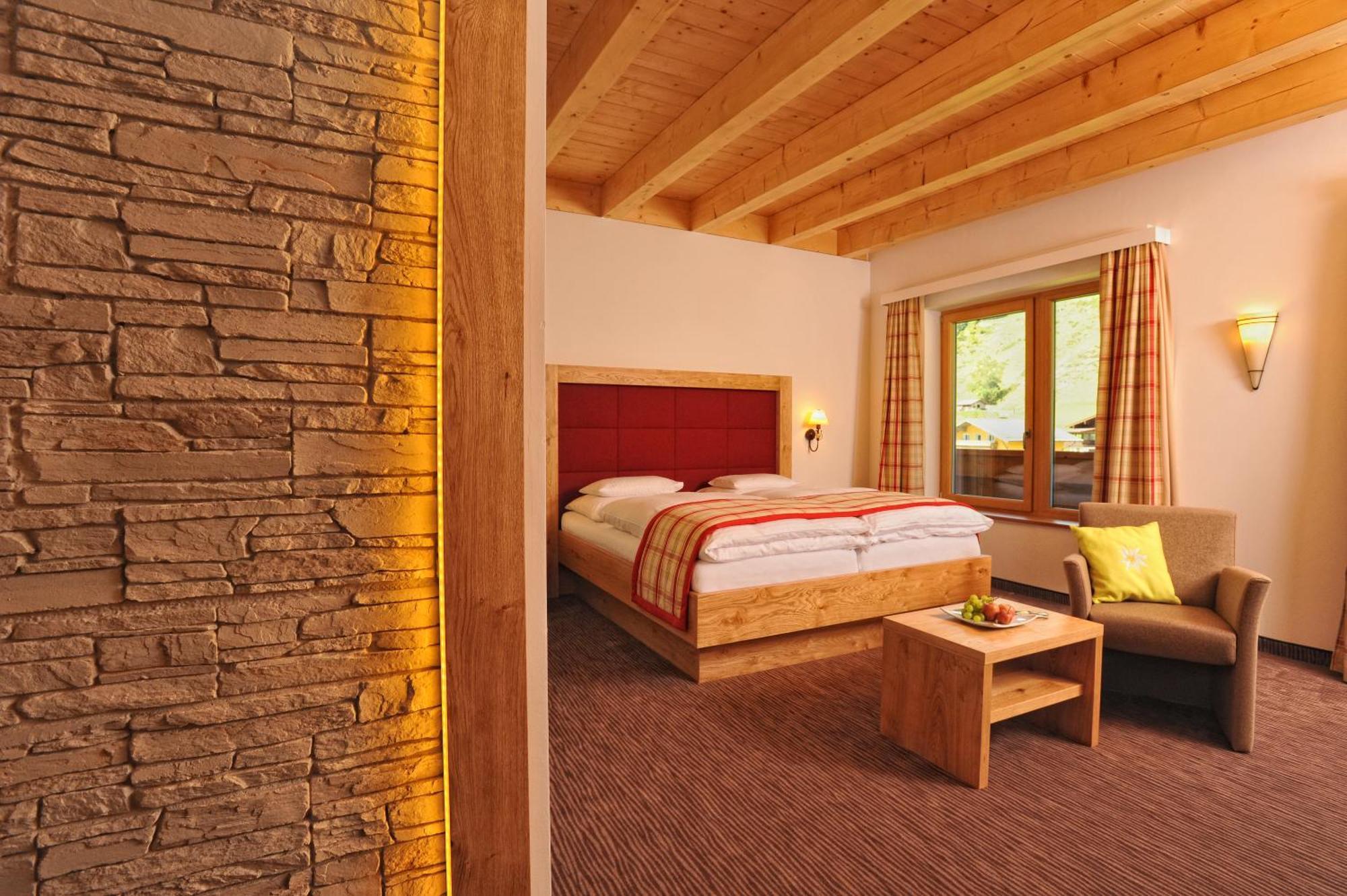 Hotel Barbarahof Saalbach, Inkl Jokercard Exterior foto