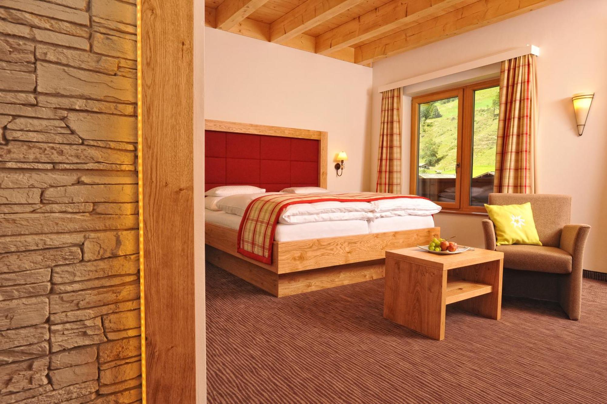 Hotel Barbarahof Saalbach, Inkl Jokercard Exterior foto